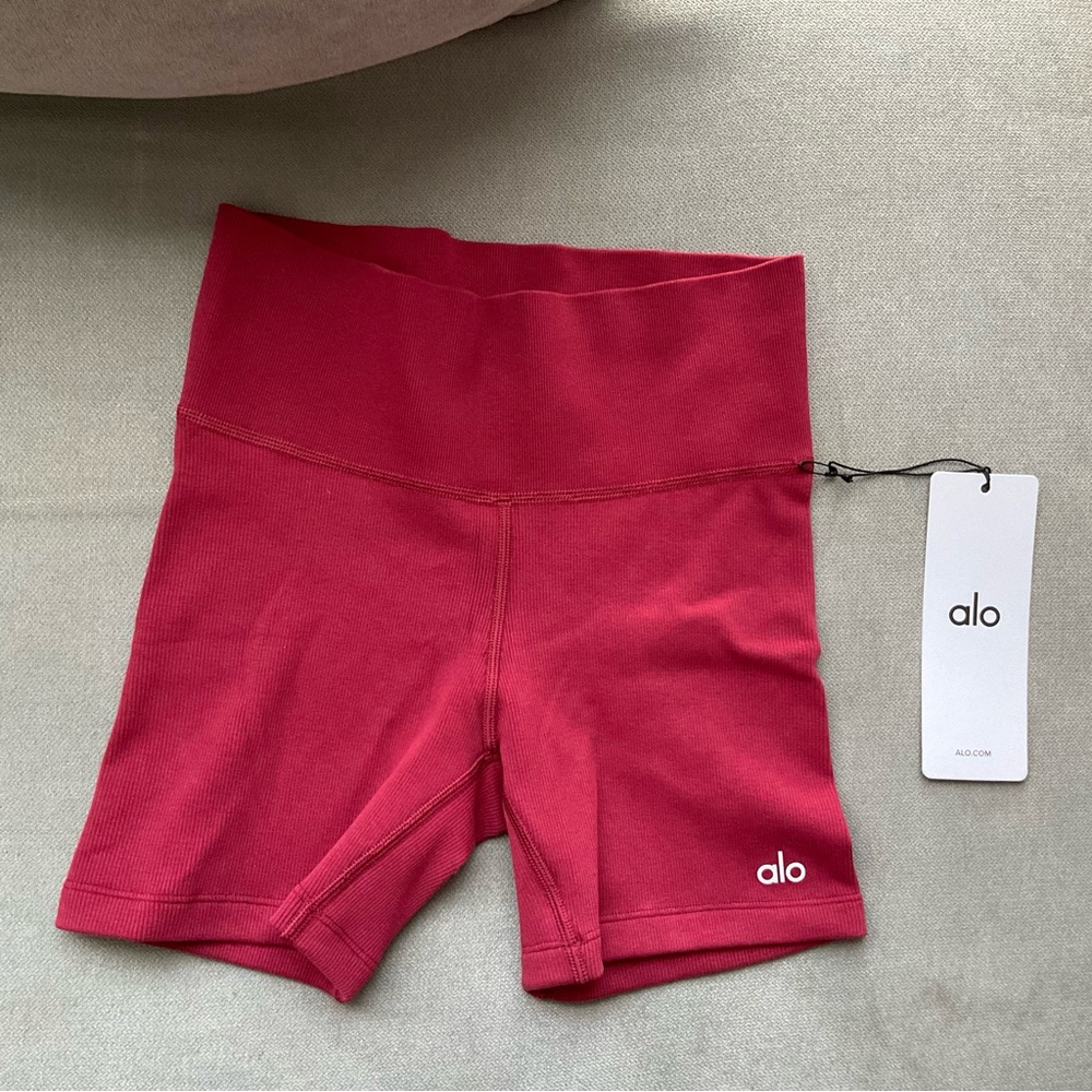 Alo Yoga 4" Seamless Modal Ribbed High-Waist Short Summer Romance Red S - Picture 5 of 7